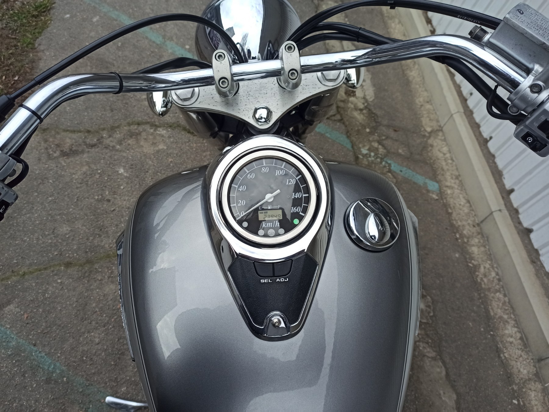 Suzuki Intruder 400 Classic 2003 фото :: Мотосалон MotoHit - мотоцикли, екіпірування, запчастини.