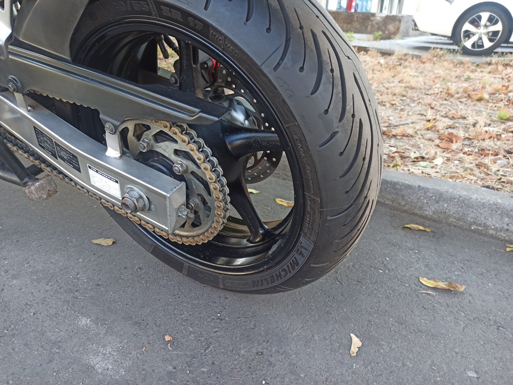 Yamaha FZ-6S 2007 фото :: Мотосалон MotoHit - мотоцикли, екіпірування, запчастини.