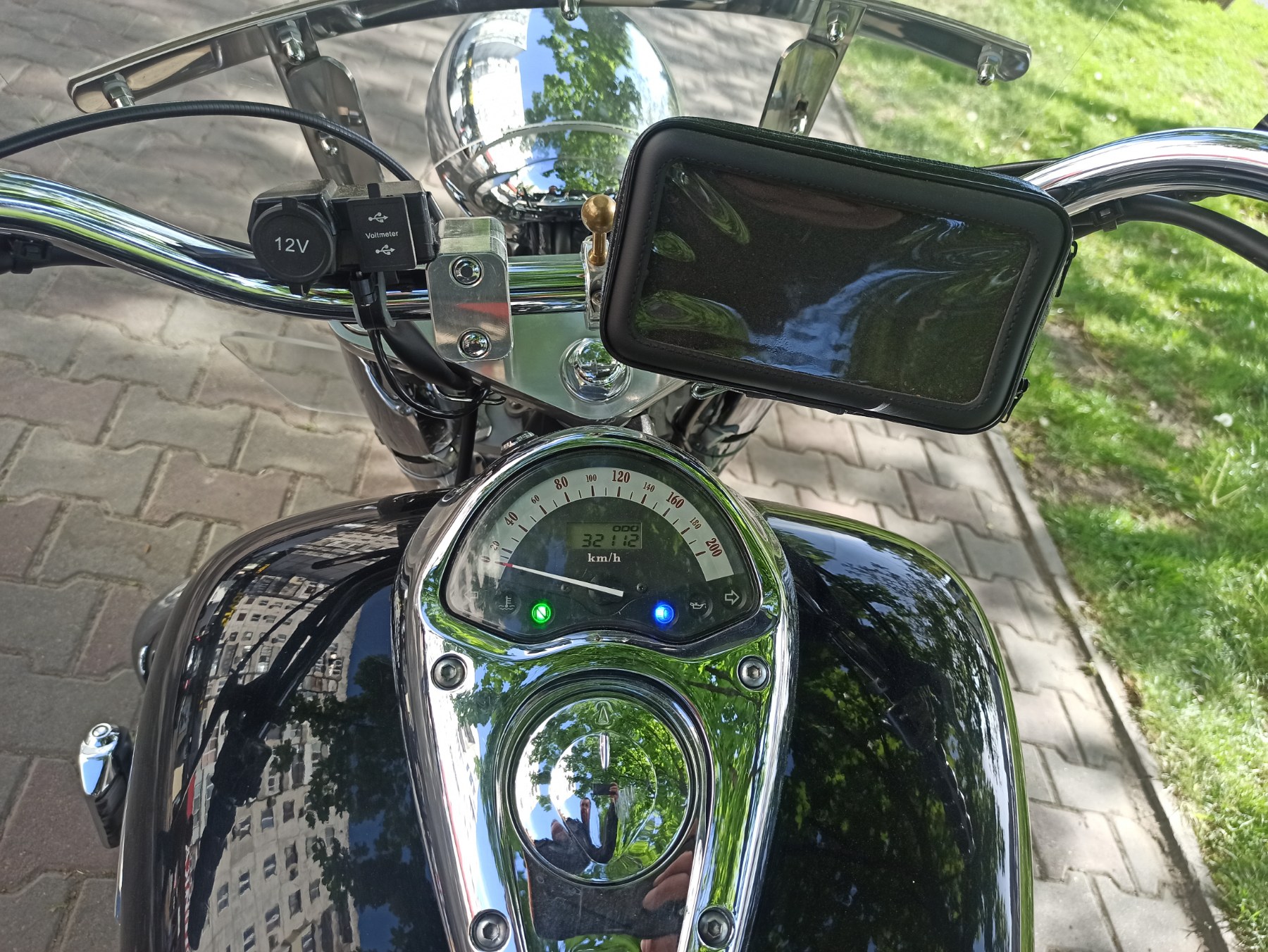 Honda VTX 1300 S 2003 фото :: Мотосалон MotoHit - мотоцикли, екіпірування, запчастини.