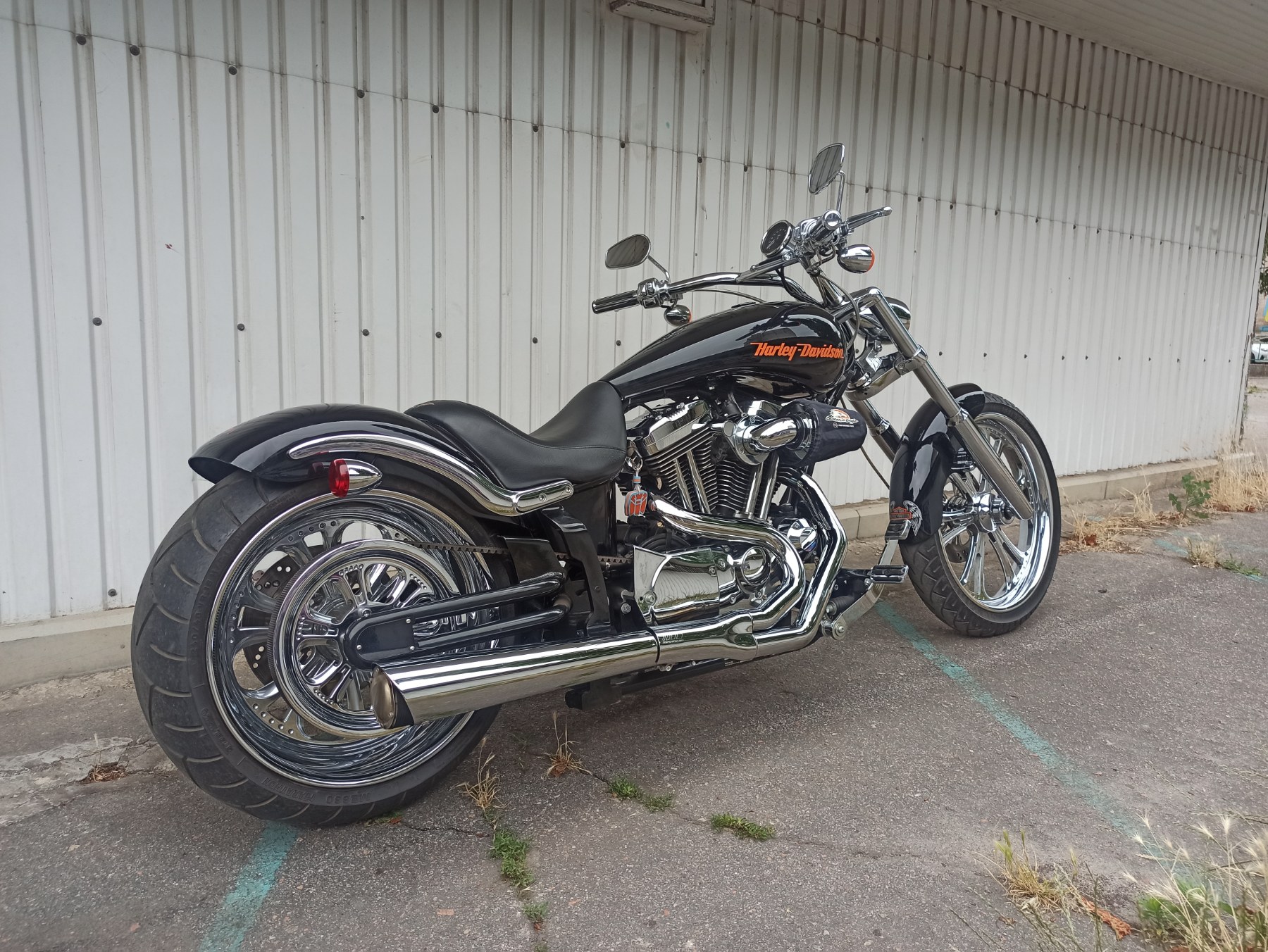 Harley-Davidson Thunder Mountain Spitfire 1200 фото :: Мотосалон MotoHit - мотоцикли, екіпірування, запчастини.