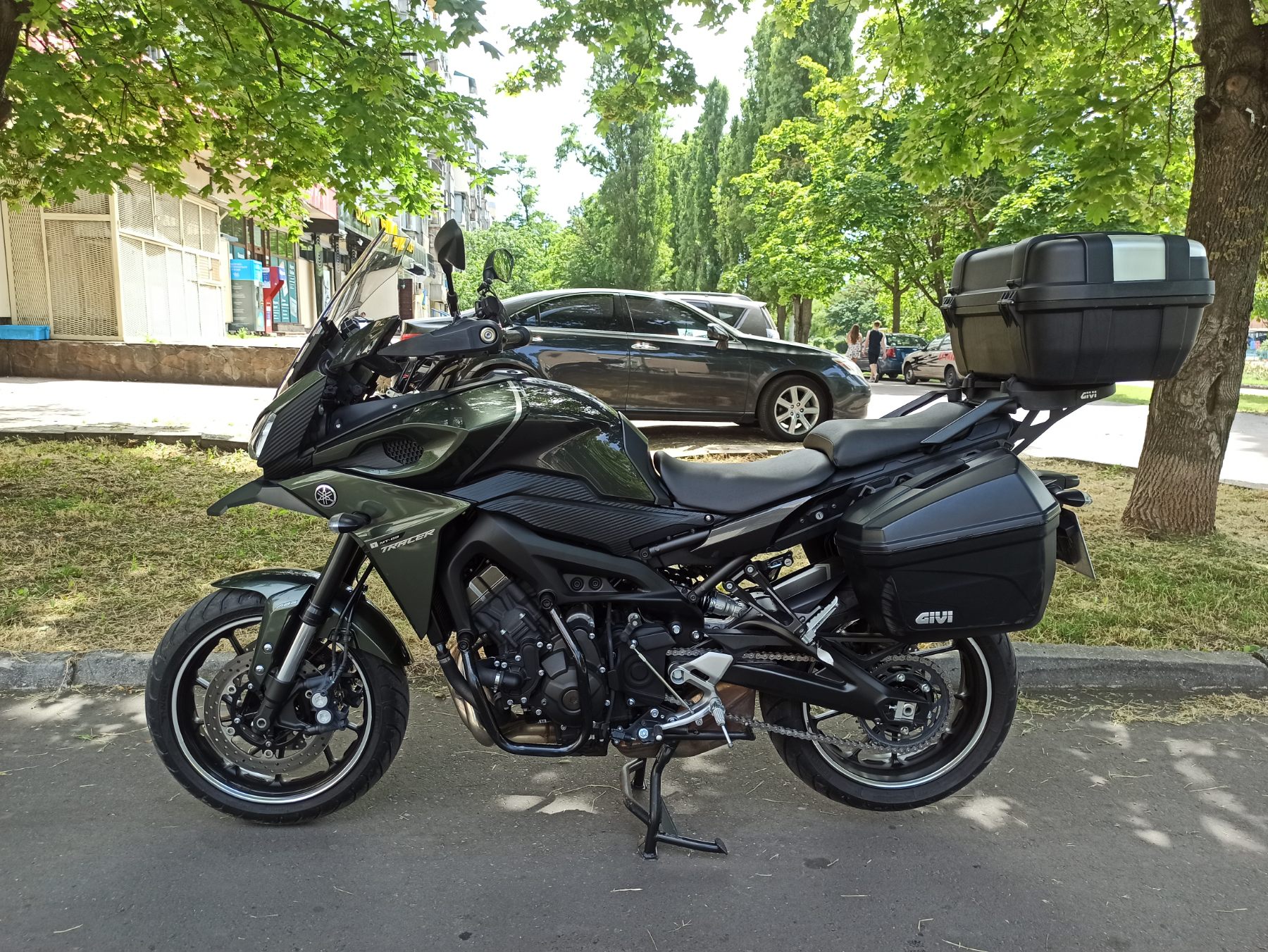 Мотоцикл Yamaha MT-09 Tracer 2016 фото :: Мотосалон MotoHit - мотоцикли, екіпірування, запчастини.