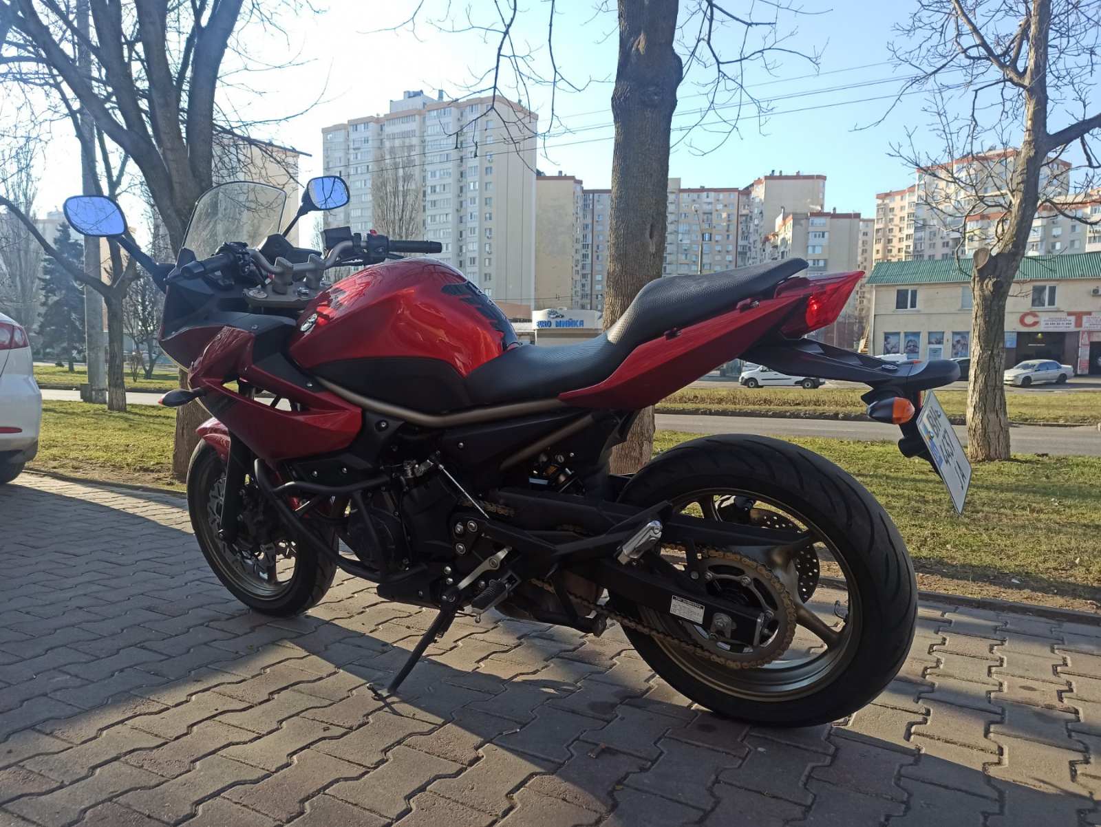Мотоцикл Yamaha XJ6 Diversion S 2009 фото :: Мотосалон MotoHit - мотоцикли, екіпірування, запчастини.