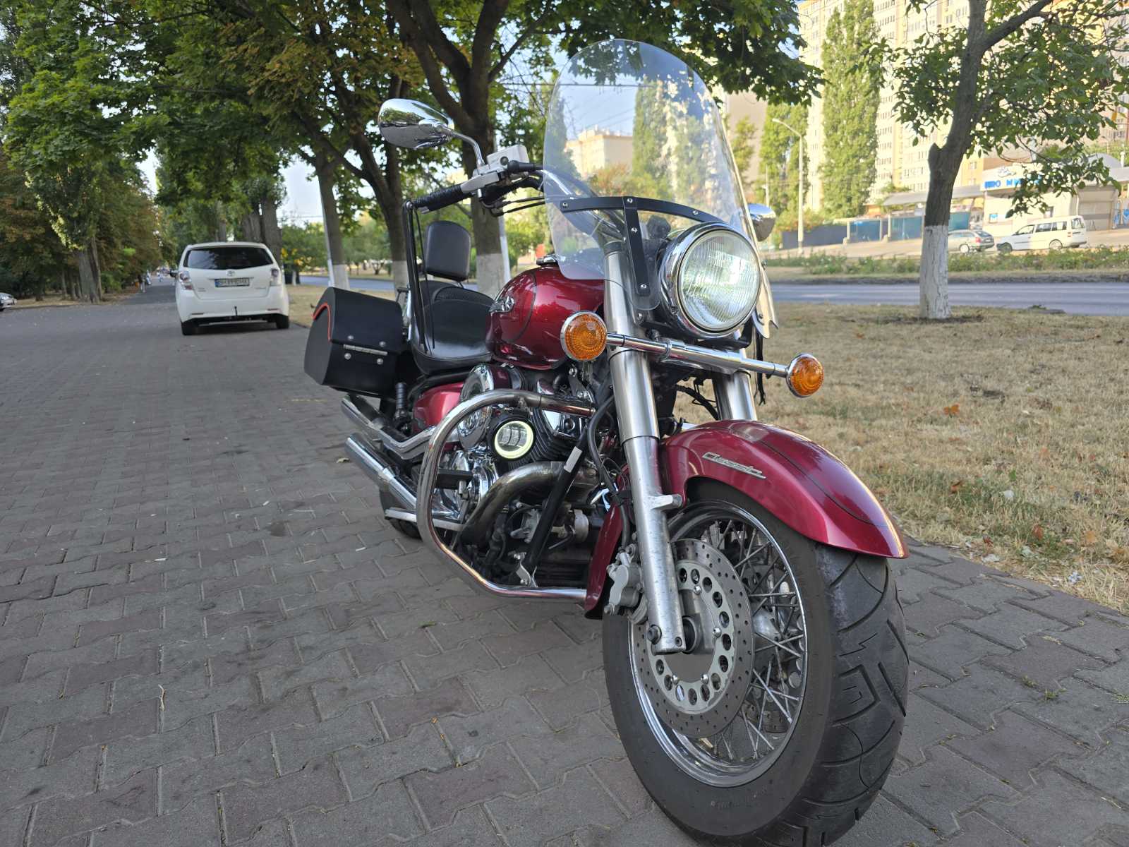 Yamaha Drag Star 1100 Classic 2003 фото :: Мотосалон MotoHit - мотоцикли, екіпірування, запчастини.