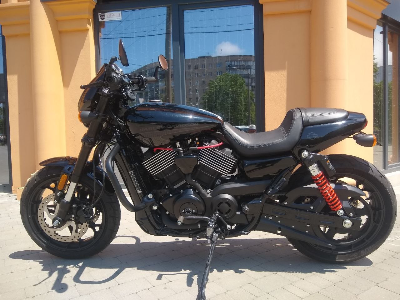 Harley-Davidson XG750 фото :: Мотосалон MotoHit - мотоцикли, екіпірування, запчастини.