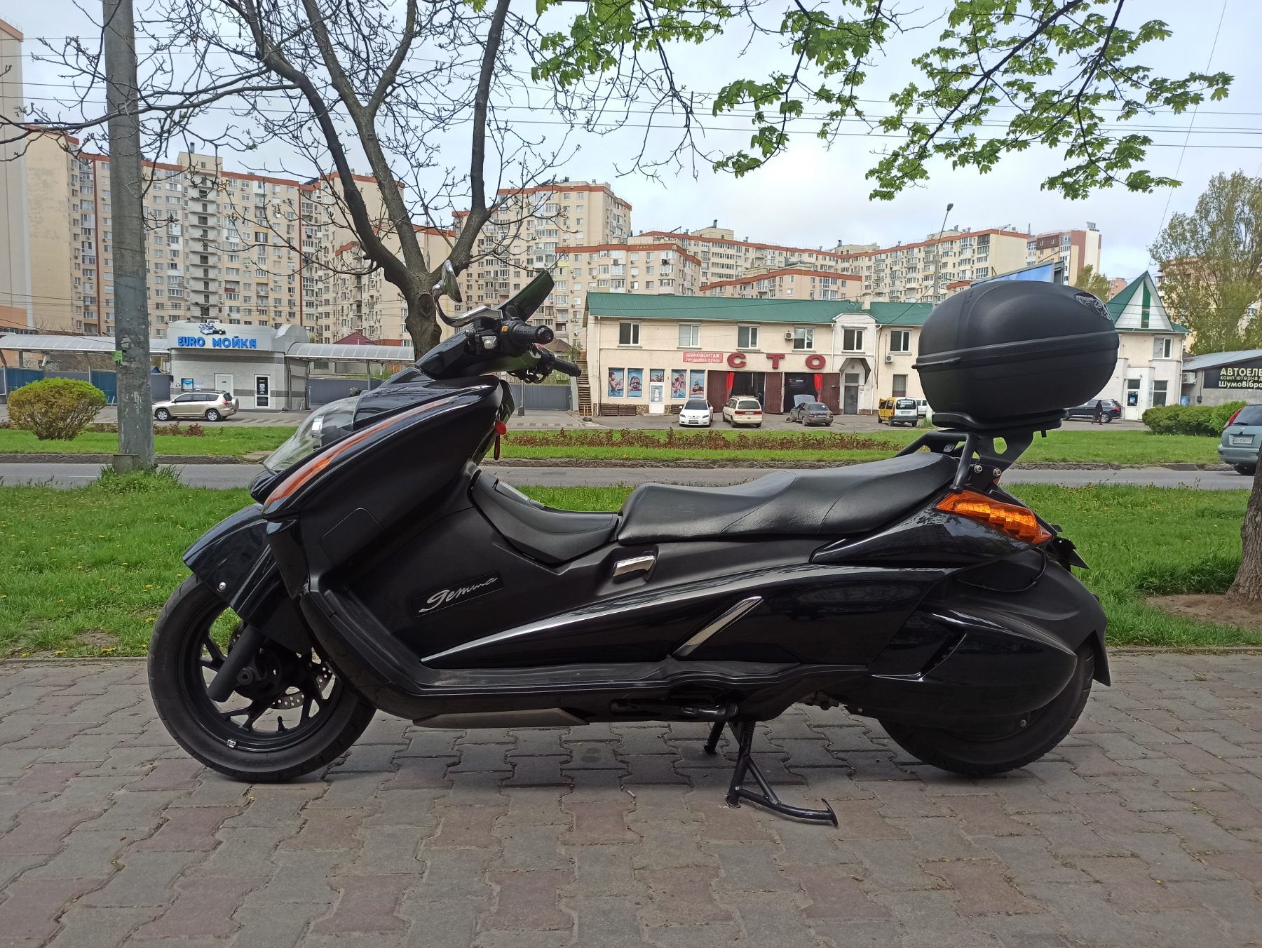 Suzuki Gemma 250 2008 фото :: Мотосалон MotoHit - мотоцикли, екіпірування, запчастини.