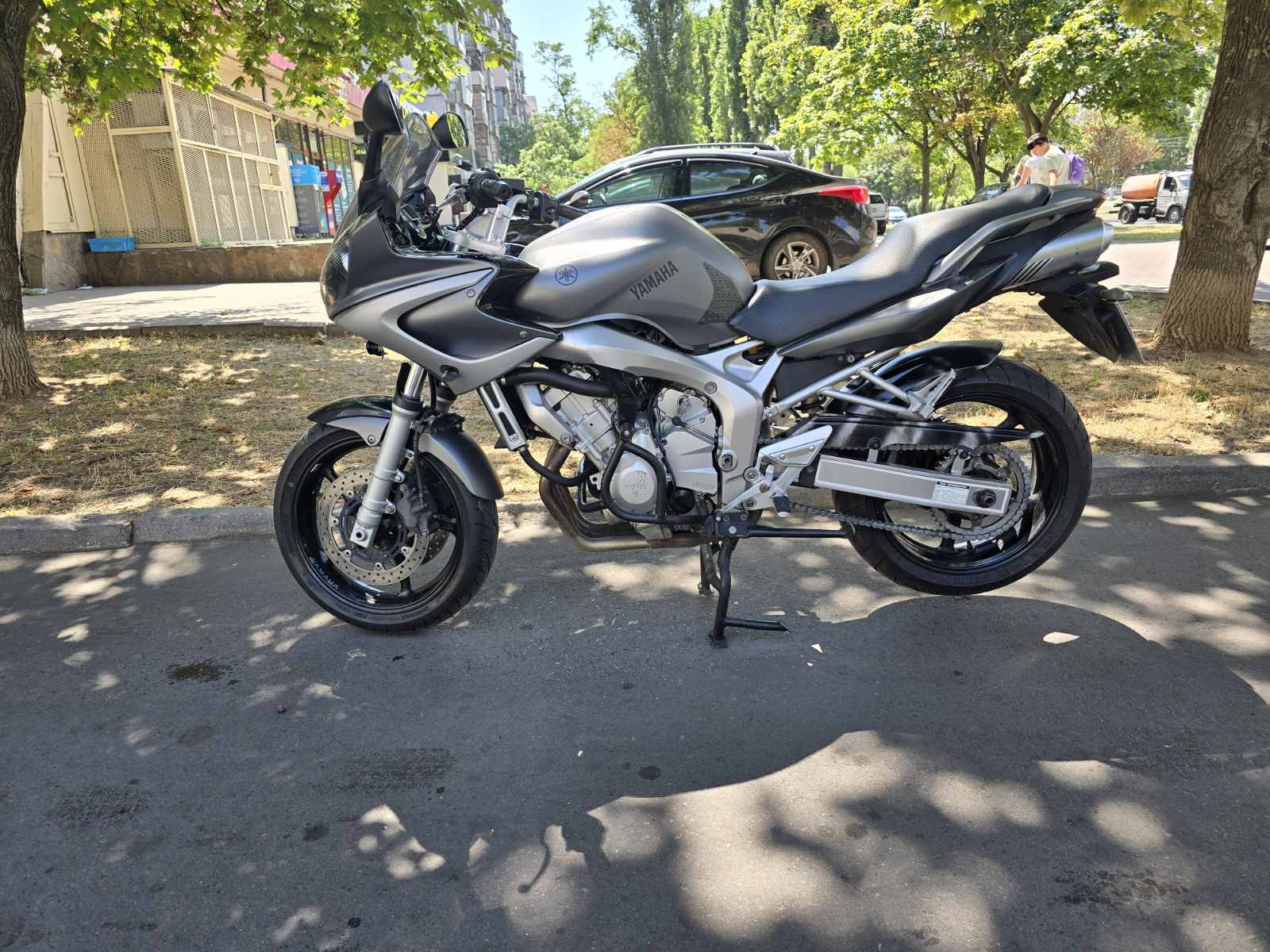 Мотоцикл Yamaha FZ-6S 2006 фото :: Мотосалон MotoHit - мотоцикли, екіпірування, запчастини.