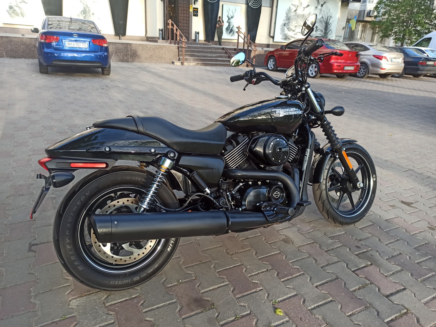 Мотоцикл Harley-Davidson XG750 2019 фото :: Мотосалон MotoHit - мотоцикли, екіпірування, запчастини.