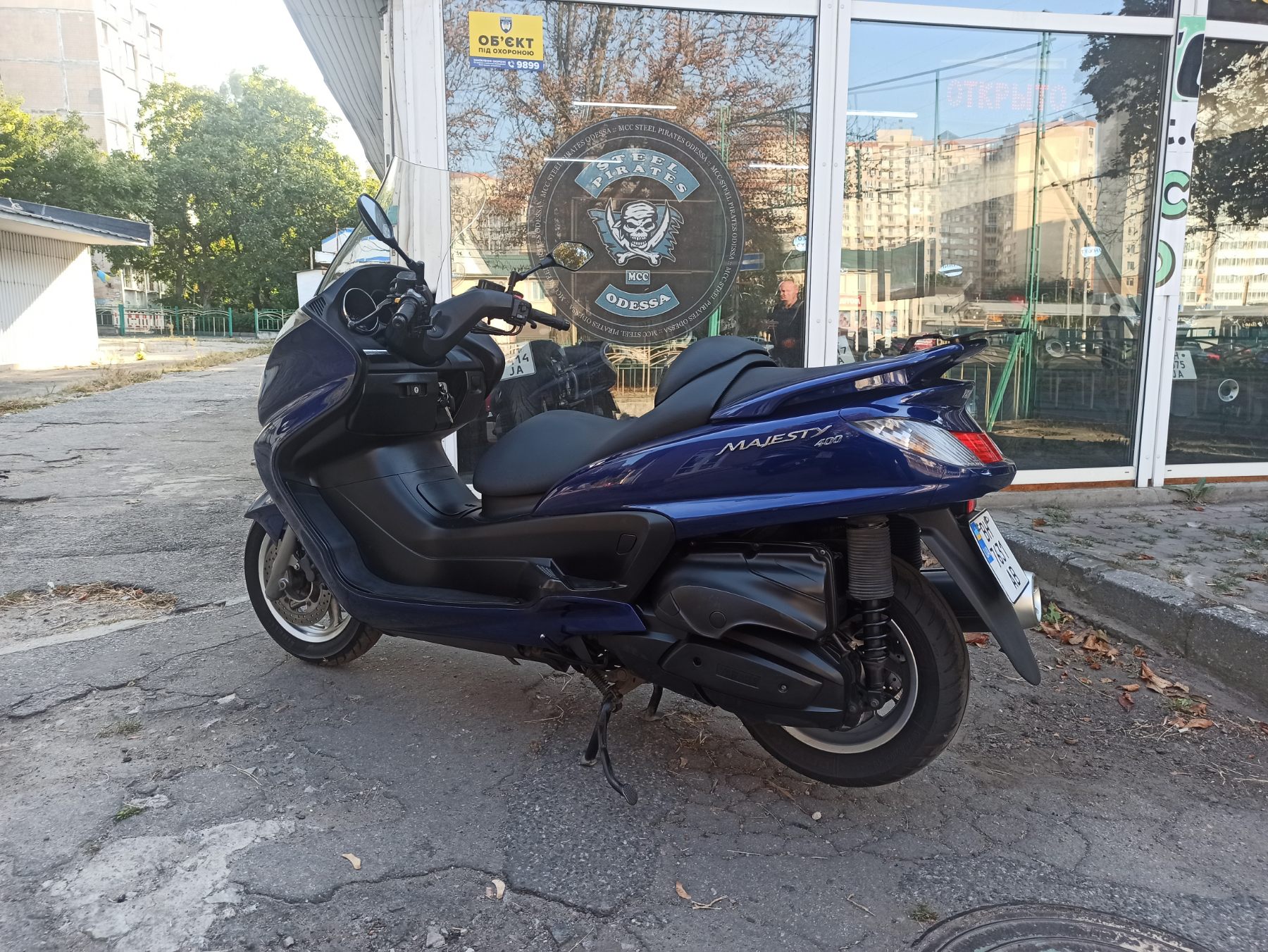Yamaha GrandMajesty 400 ( YP 400 ) 2006 фото :: Мотосалон MotoHit - мотоцикли, екіпірування, запчастини.