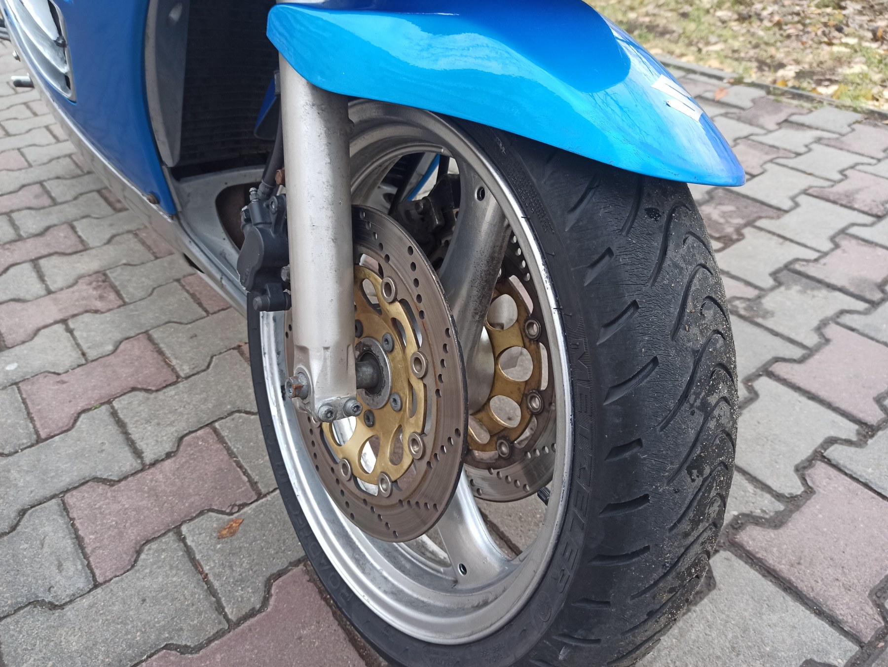 Мотоцикл Suzuki RF-600 1994 фото :: Мотосалон MotoHit - мотоцикли, екіпірування, запчастини.