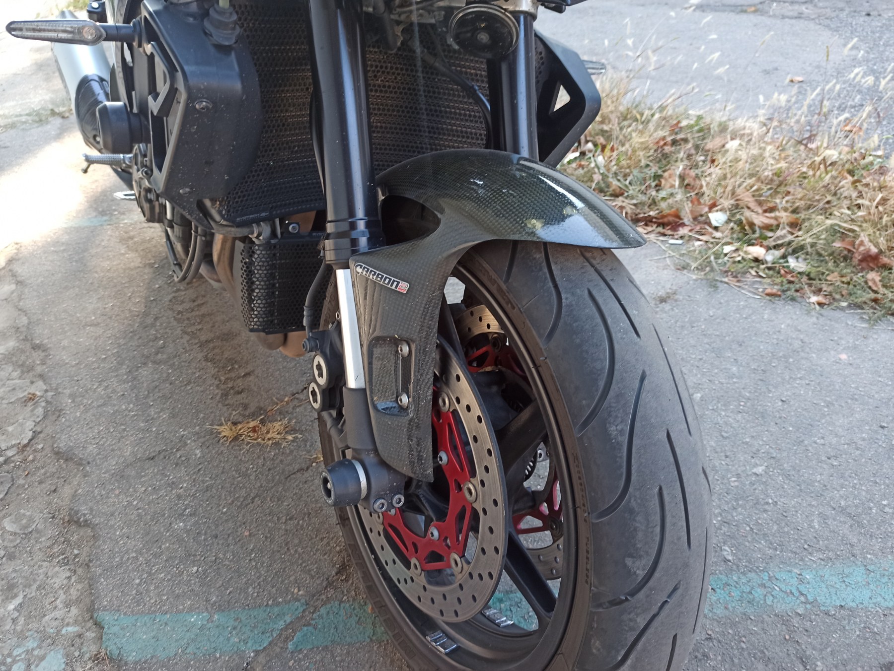 Yamaha FZ-10 2017 фото :: Мотосалон MotoHit - мотоцикли, екіпірування, запчастини.