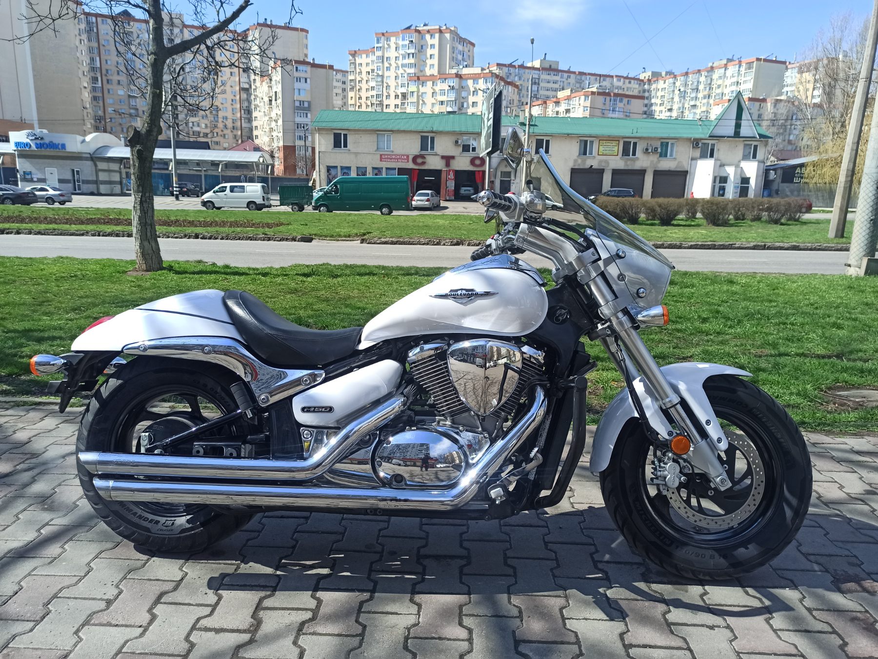 Suzuki Boulevard 800 M-50 2014 фото :: Мотосалон MotoHit - мотоцикли, екіпірування, запчастини.