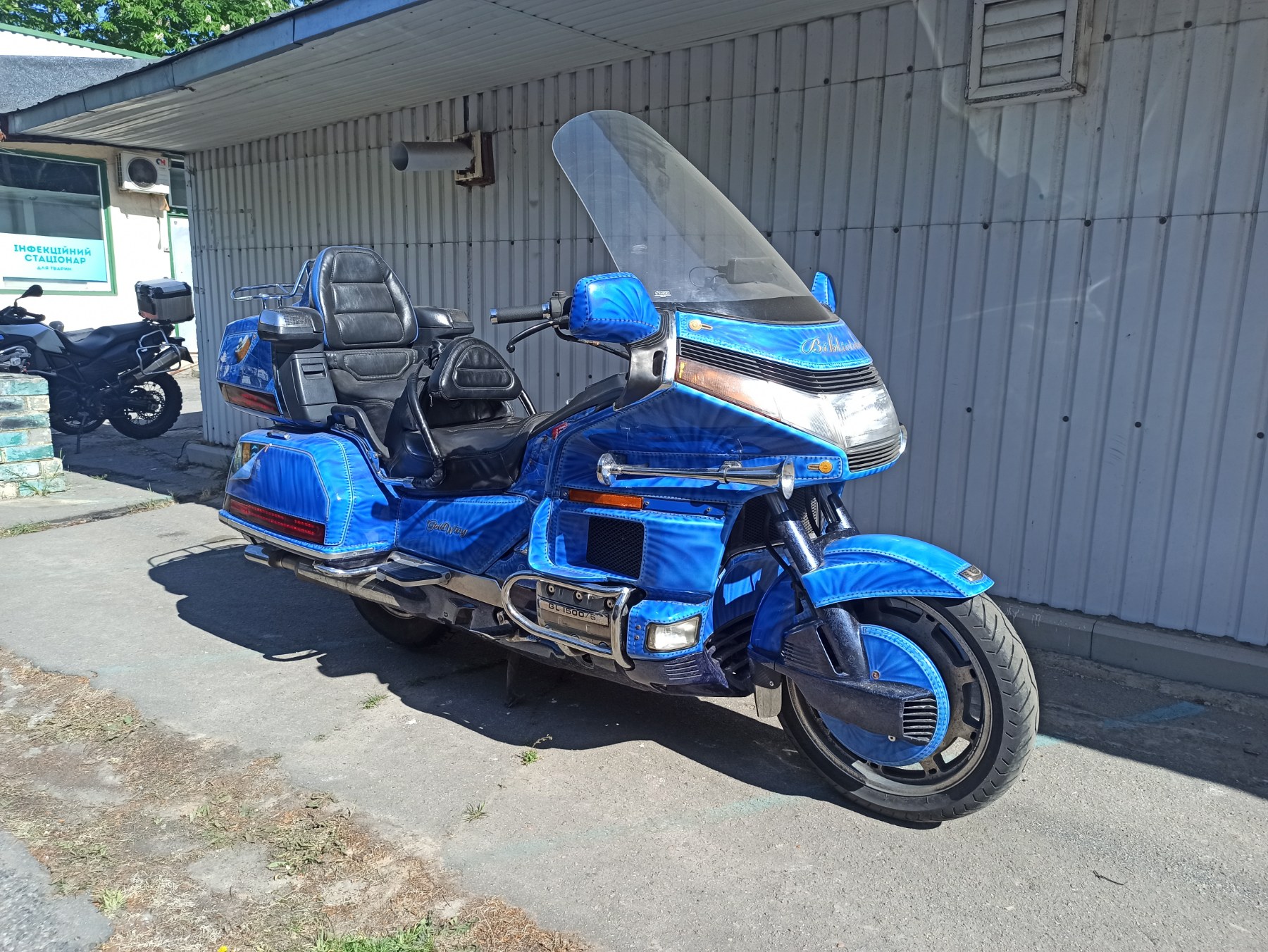 Мотоцикл Honda GoldWing 1500 SE 2001 фото :: Мотосалон MotoHit - мотоцикли, екіпірування, запчастини.