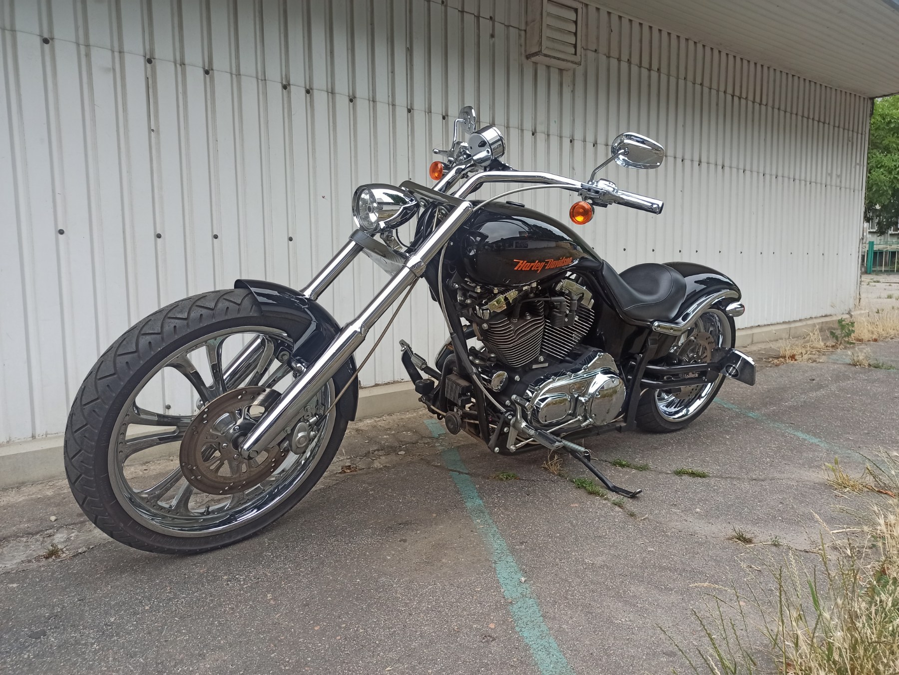 Harley-Davidson Thunder Mountain Spitfire 1200 фото :: Мотосалон MotoHit - мотоцикли, екіпірування, запчастини.