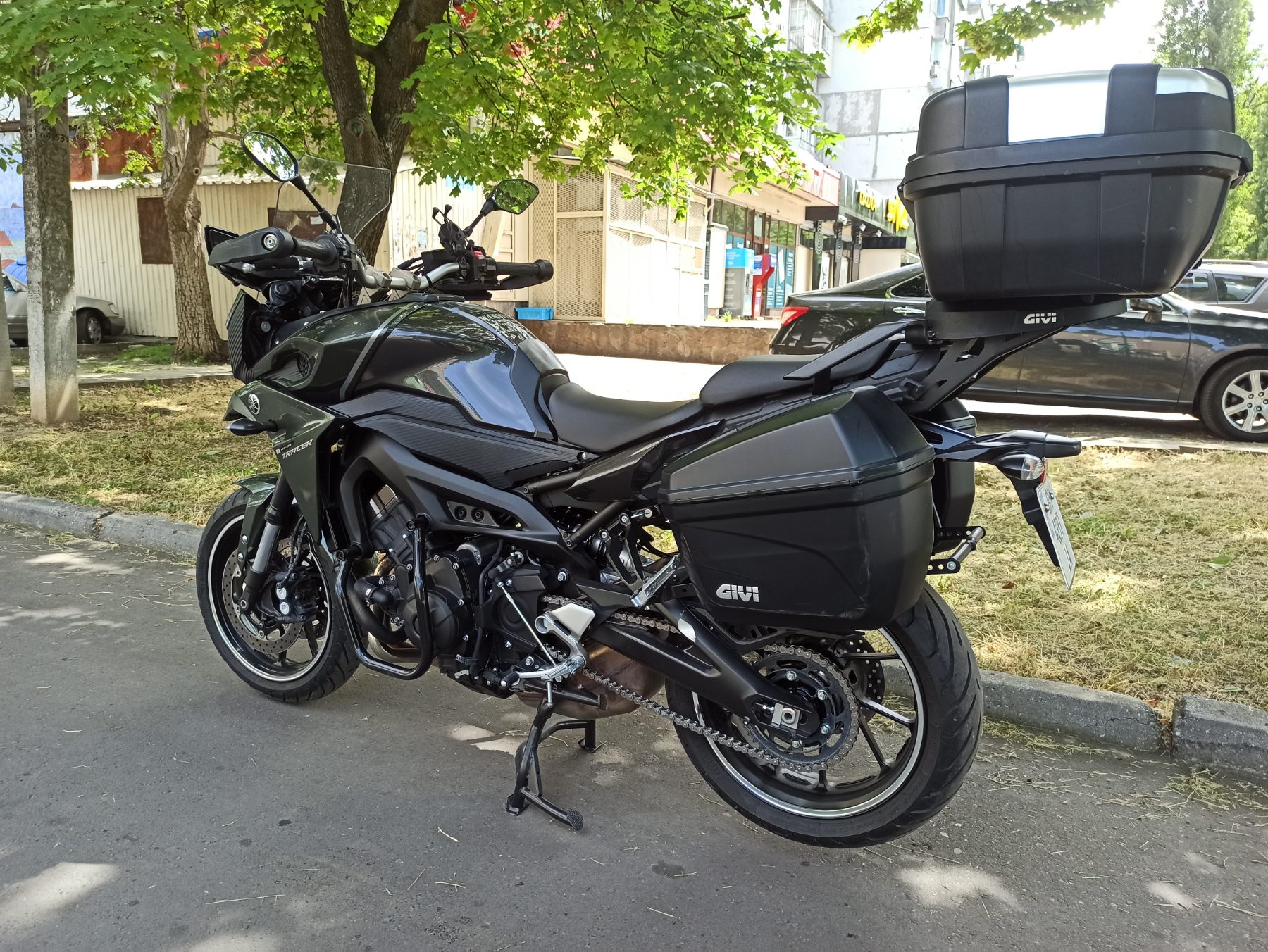 Мотоцикл Yamaha MT-09 Tracer 2016 фото :: Мотосалон MotoHit - мотоцикли, екіпірування, запчастини.