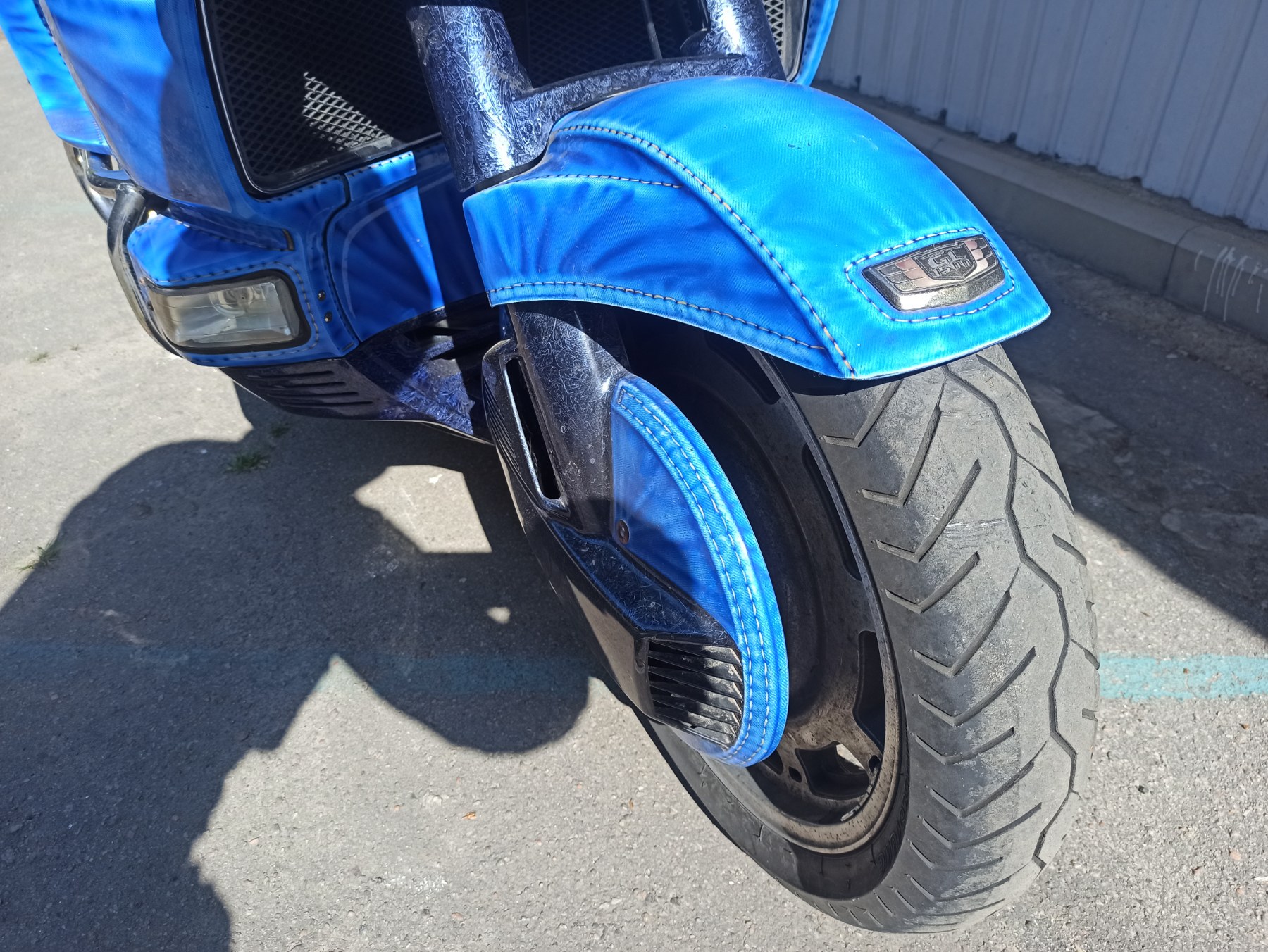Мотоцикл Honda GoldWing 1500 SE 2001 фото :: Мотосалон MotoHit - мотоцикли, екіпірування, запчастини.
