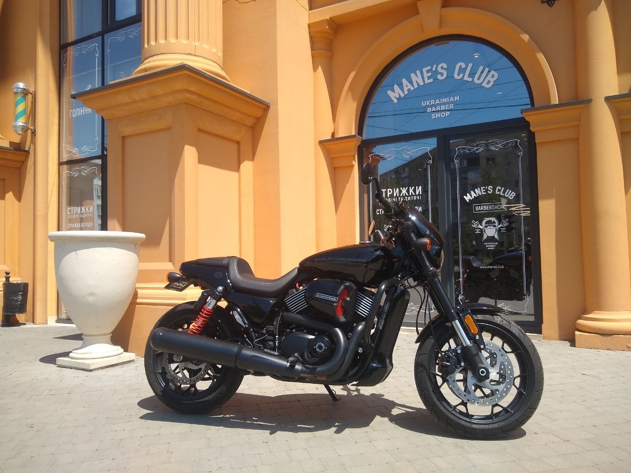Harley-Davidson XG750 фото :: Мотосалон MotoHit - мотоцикли, екіпірування, запчастини.