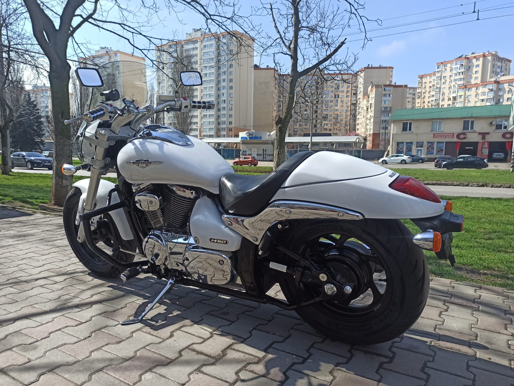 Suzuki Boulevard 800 M-50 2014 фото :: Мотосалон MotoHit - мотоцикли, екіпірування, запчастини.