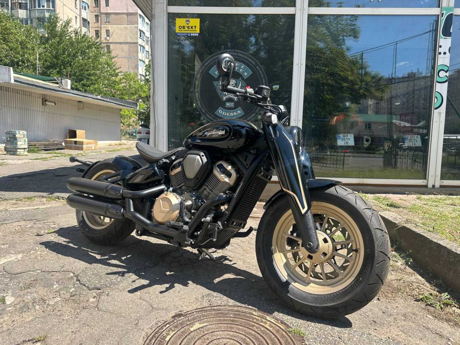  BENDA Napoleon 500 фото :: Мотосалон MotoHit - мотоцикли, екіпірування, запчастини.