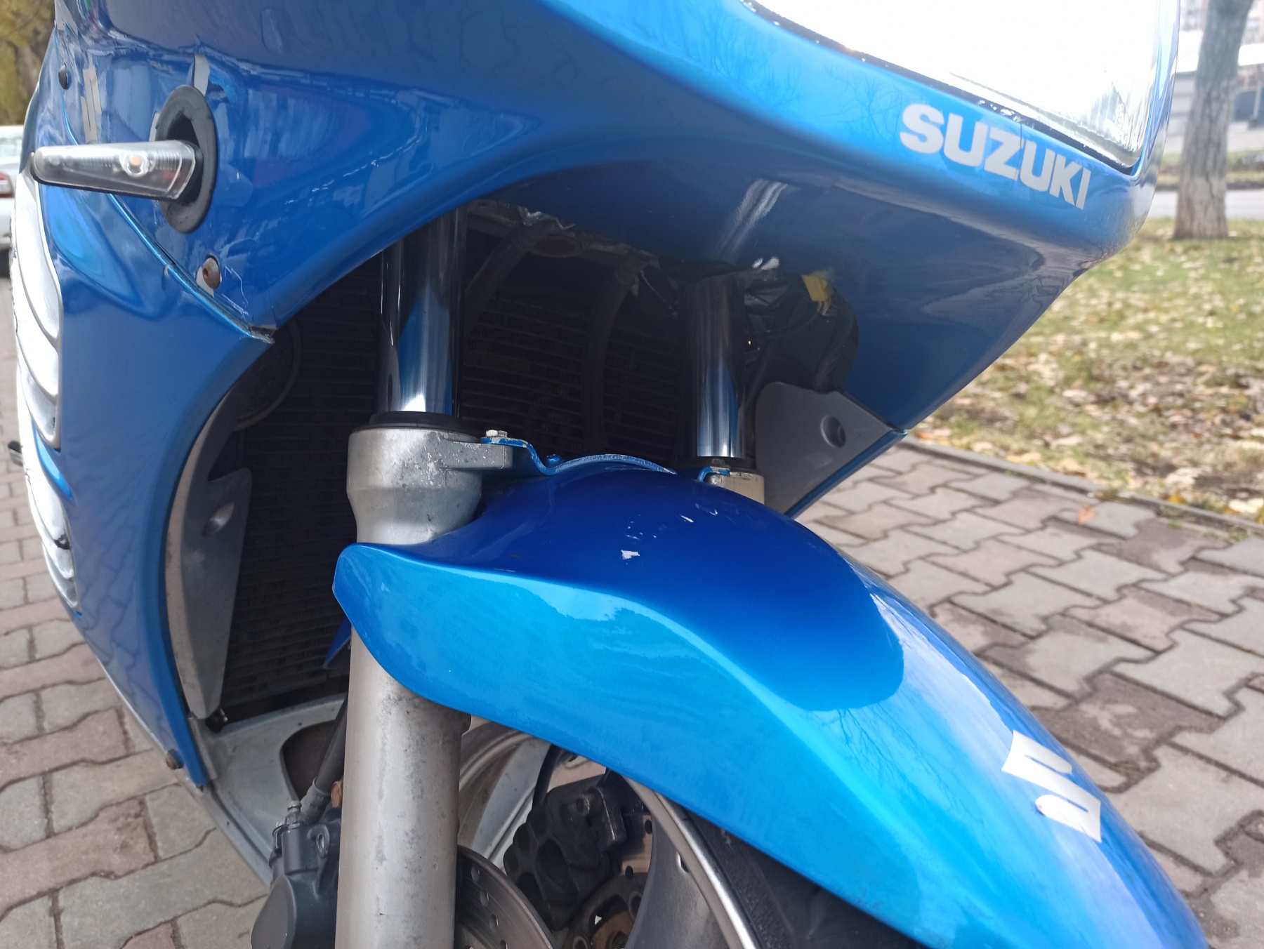 Мотоцикл Suzuki RF-600 1994 фото :: Мотосалон MotoHit - мотоцикли, екіпірування, запчастини.