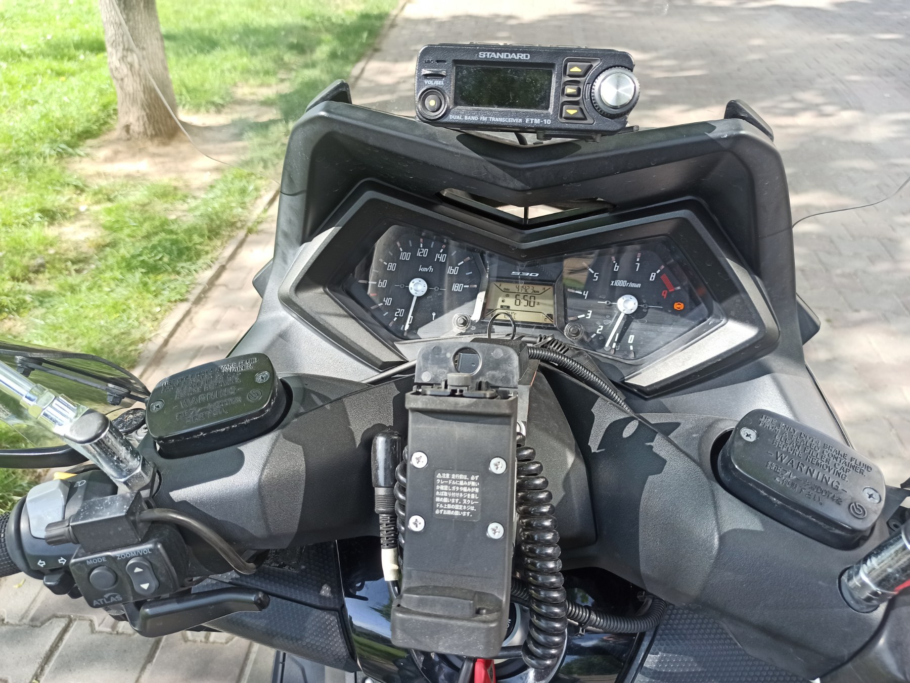 Yamaha T-Max 530 2013 фото :: Мотосалон MotoHit - мотоцикли, екіпірування, запчастини.