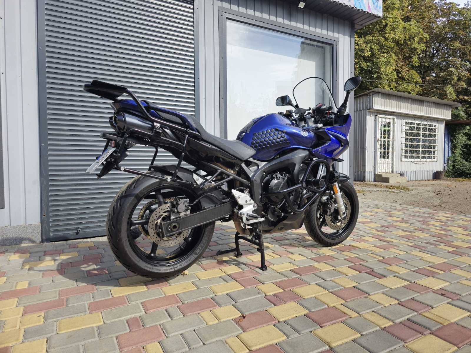 Мотоцикл Yamaha FZ-6S 2006 року фото :: Мотосалон MotoHit - мотоцикли, екіпірування, запчастини.