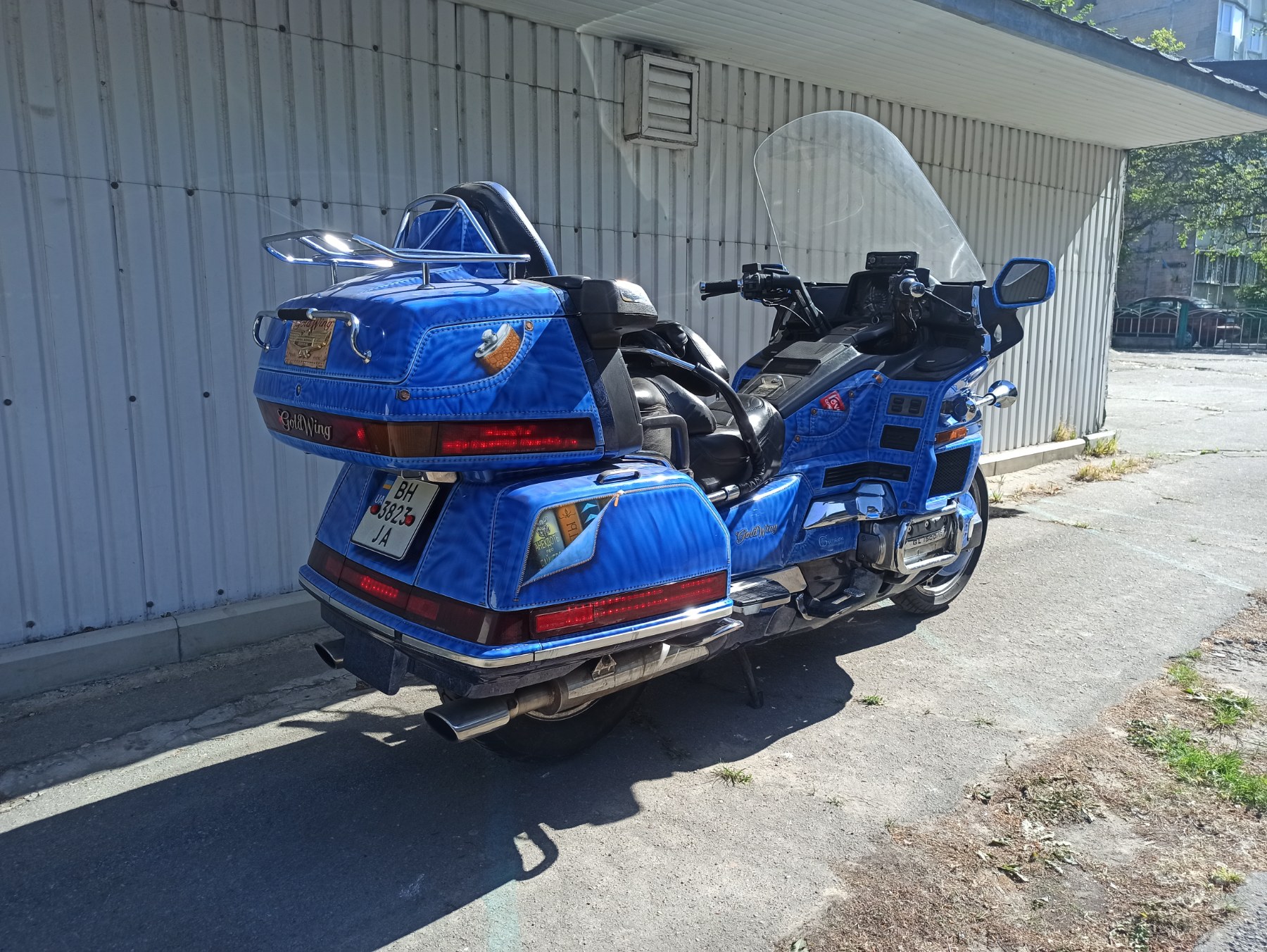 Мотоцикл Honda GoldWing 1500 SE 2001 фото :: Мотосалон MotoHit - мотоцикли, екіпірування, запчастини.