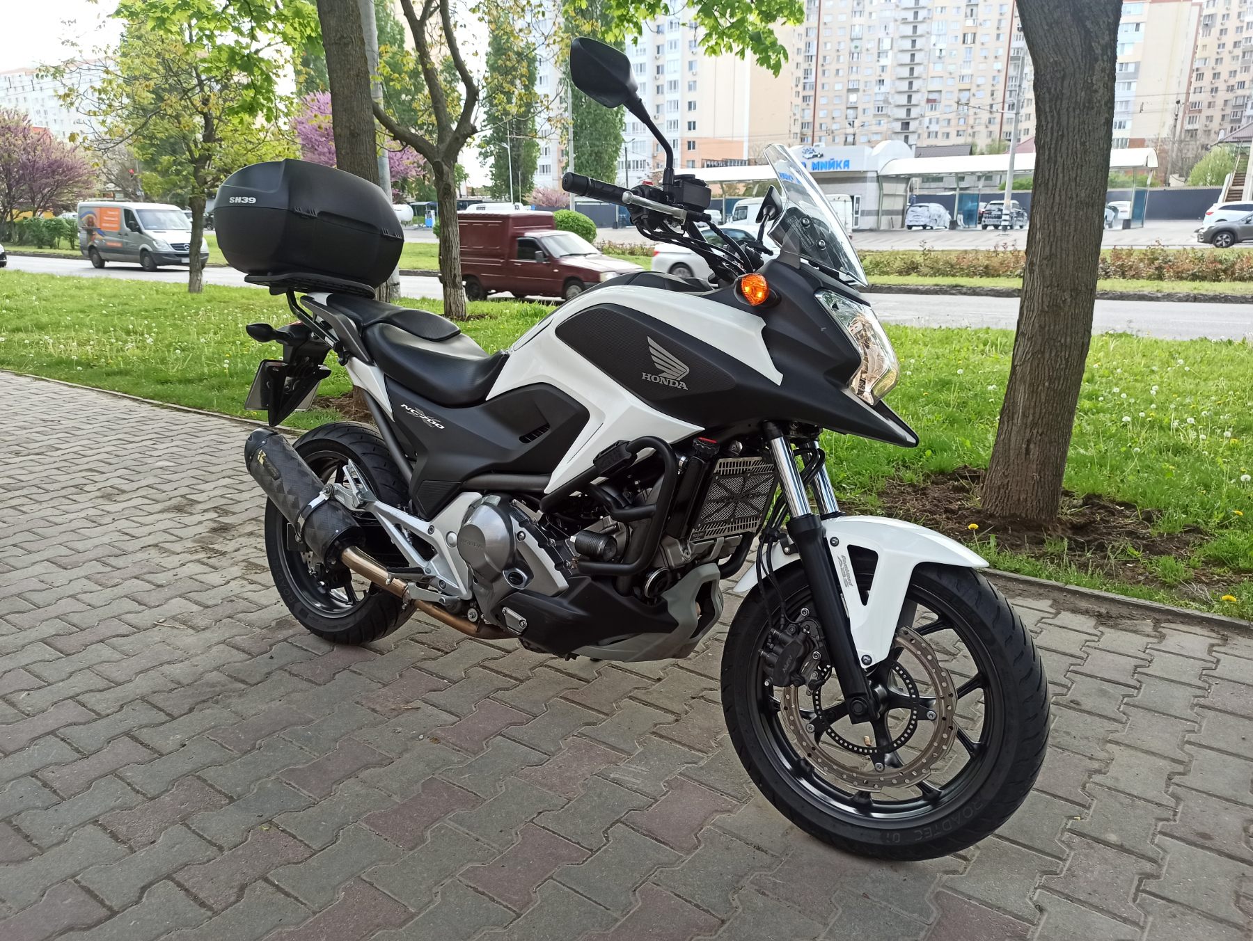 Мотоцикл Honda NC 700XD 2012 автомат фото :: Мотосалон MotoHit - мотоцикли, екіпірування, запчастини.