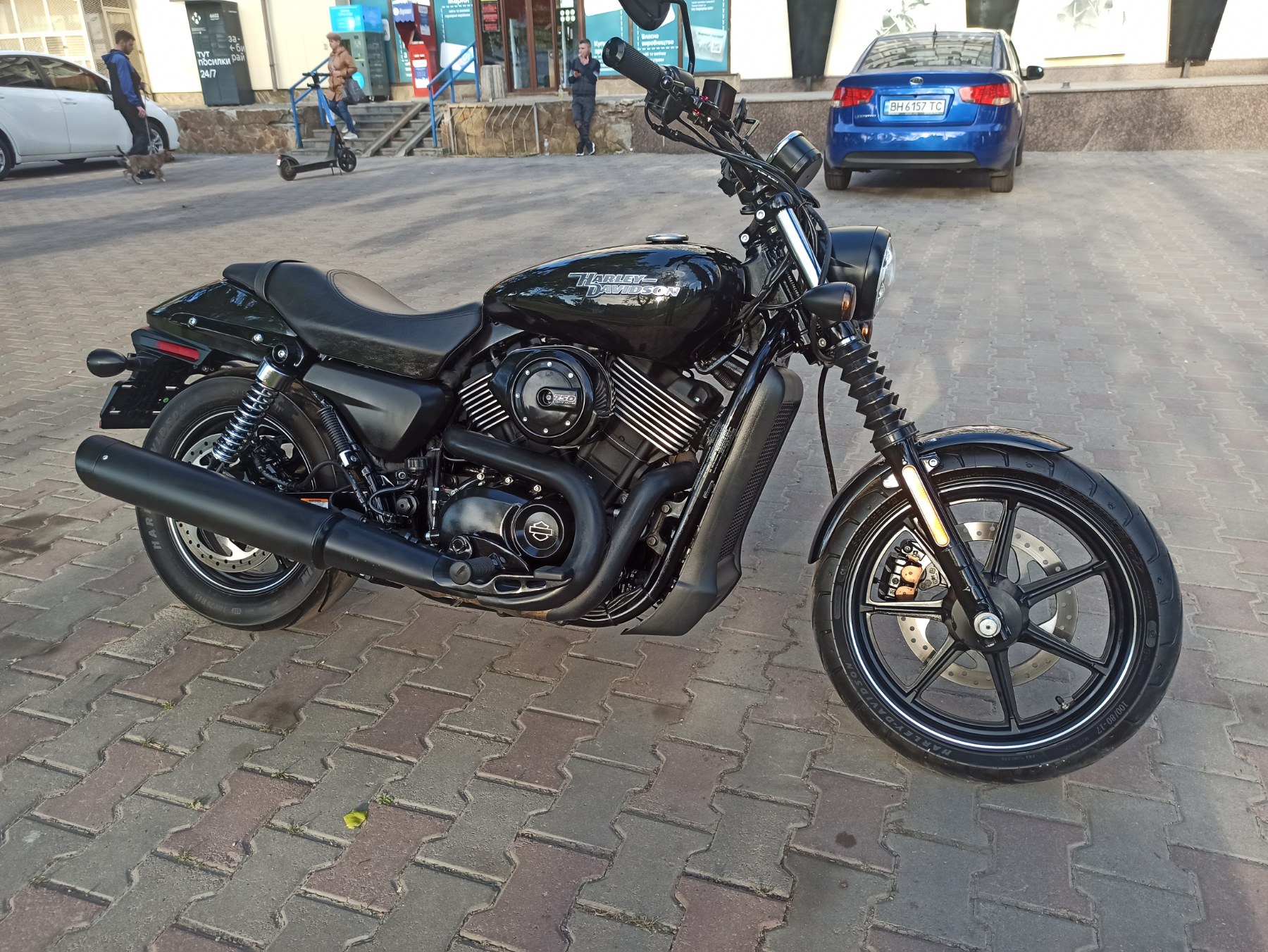Мотоцикл Harley-Davidson XG750 2019 фото :: Мотосалон MotoHit - мотоцикли, екіпірування, запчастини.