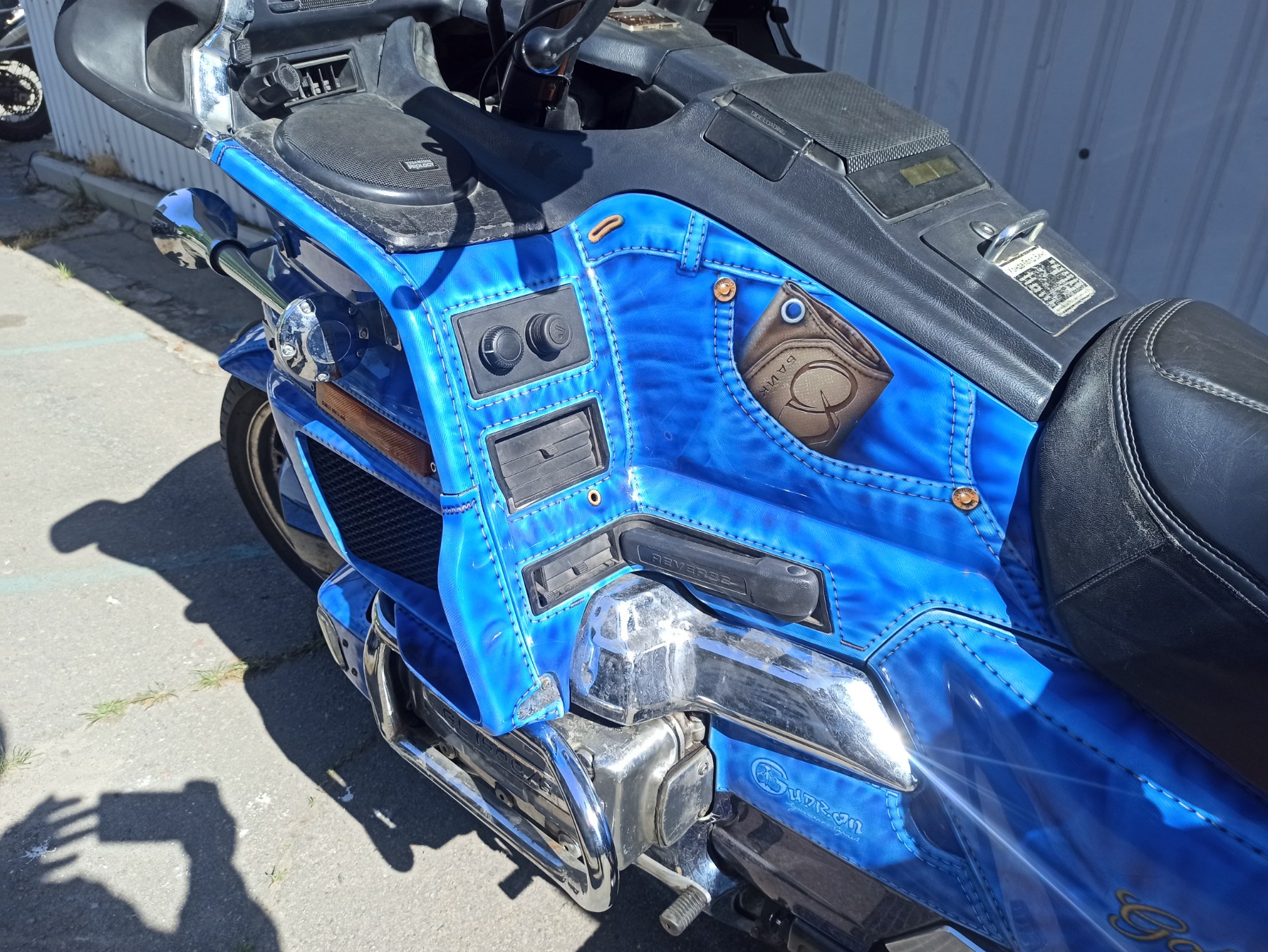 Мотоцикл Honda GoldWing 1500 SE 2001 фото :: Мотосалон MotoHit - мотоцикли, екіпірування, запчастини.