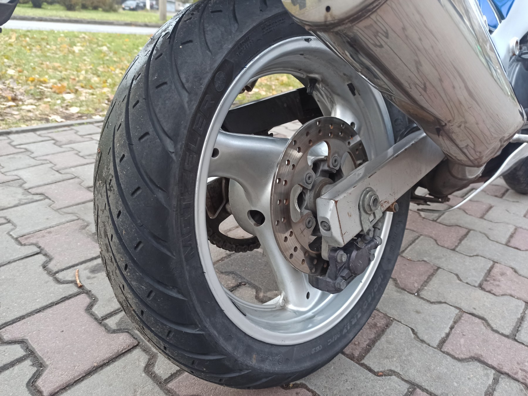 Мотоцикл Suzuki RF-600 1994 фото :: Мотосалон MotoHit - мотоцикли, екіпірування, запчастини.