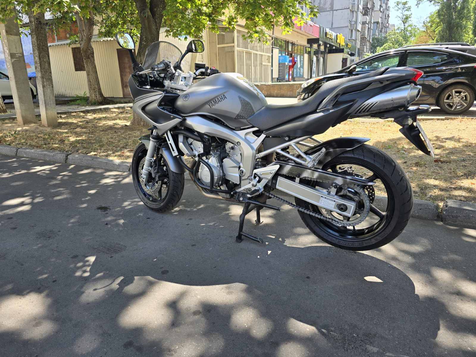 Мотоцикл Yamaha FZ-6S 2006 фото :: Мотосалон MotoHit - мотоцикли, екіпірування, запчастини.