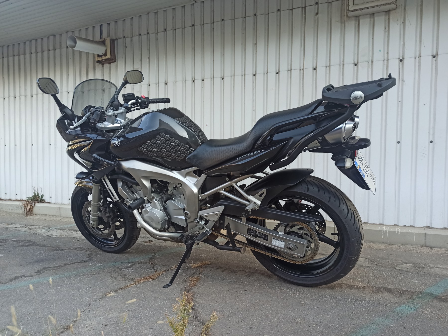 Yamaha FZ-6S 2007 фото :: Мотосалон MotoHit - мотоцикли, екіпірування, запчастини.