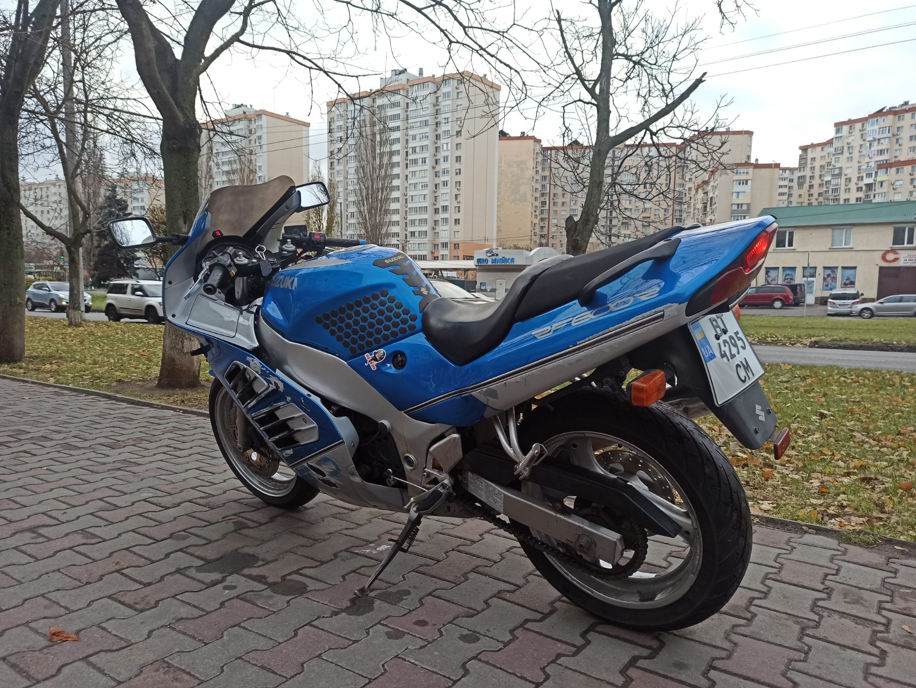 Мотоцикл Suzuki RF-600 1994 фото :: Мотосалон MotoHit - мотоцикли, екіпірування, запчастини.
