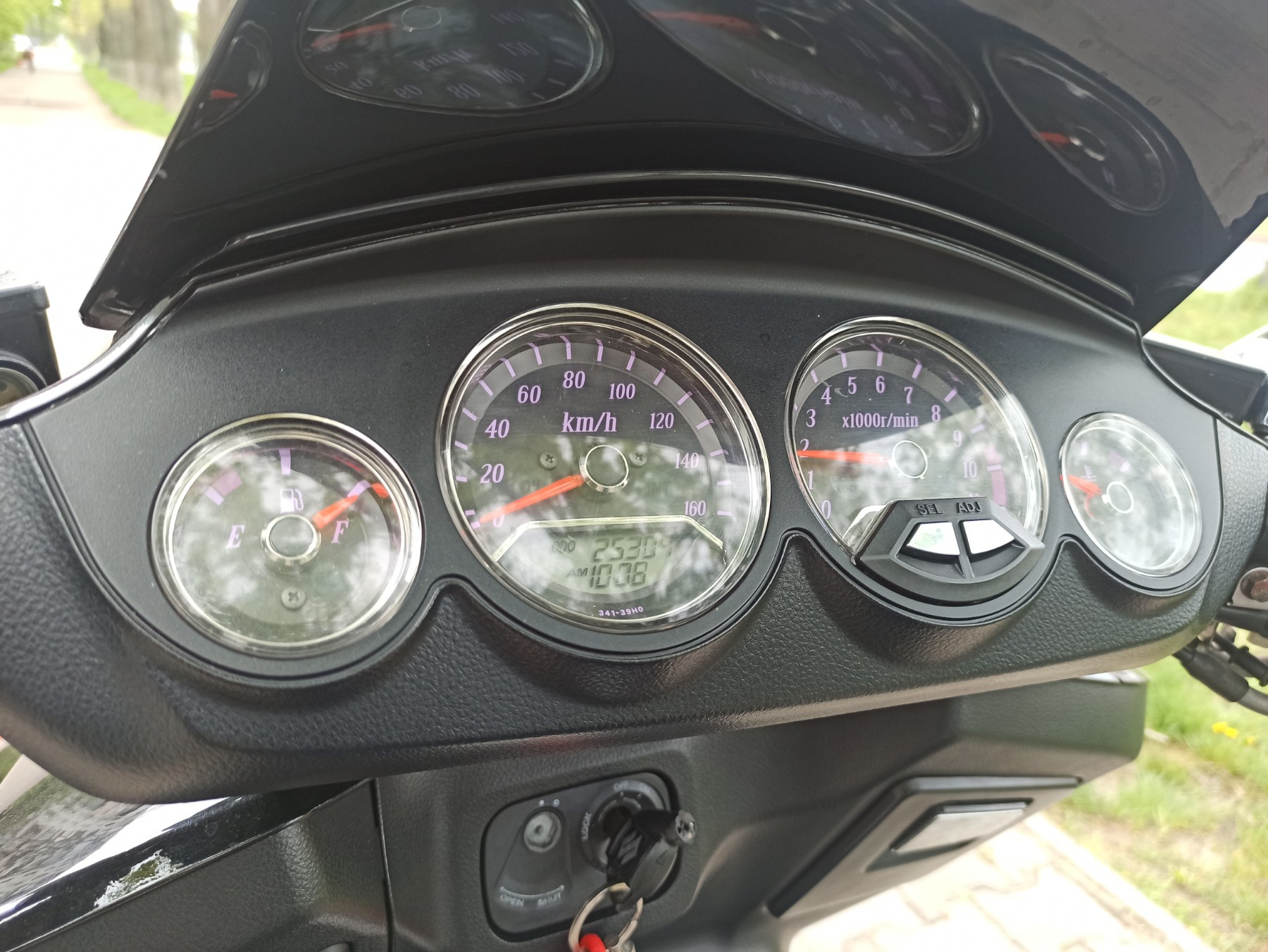 Suzuki Gemma 250 2008 фото :: Мотосалон MotoHit - мотоцикли, екіпірування, запчастини.