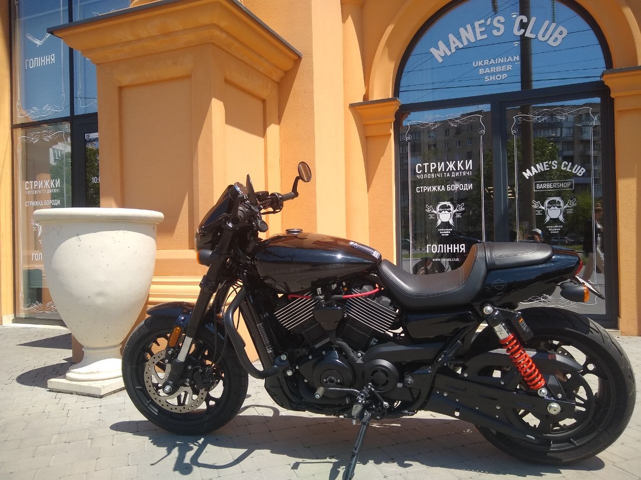 Harley-Davidson XG750 фото :: Мотосалон MotoHit - мотоцикли, екіпірування, запчастини.