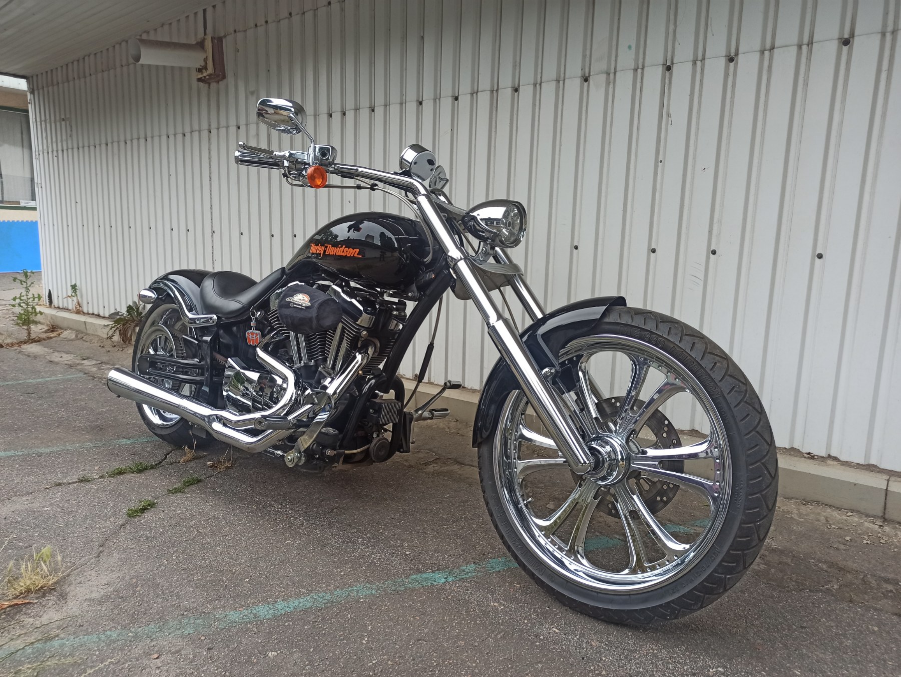 Harley-Davidson Thunder Mountain Spitfire 1200 фото :: Мотосалон MotoHit - мотоцикли, екіпірування, запчастини.